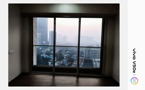 Room in 2 BHK Apartment at Embassy One Thane, Panch Pakhadi – for Rent