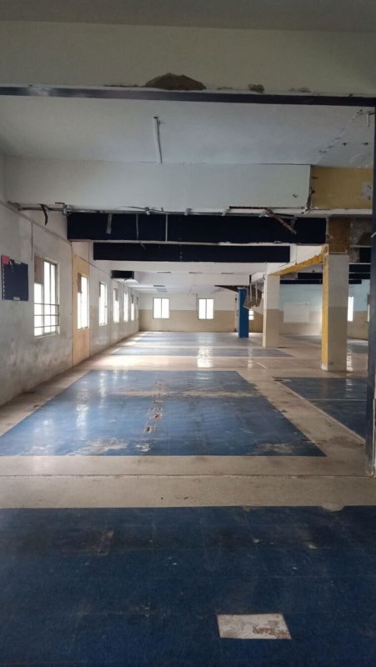 Common Area, glory-house Commercial Office Space 4650 Sq.Ft. In Andheri West Mumbai 9969846