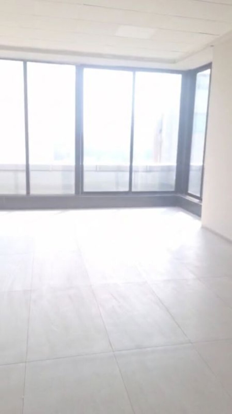 Common Area, rodium-x-cube Commercial Office Space 2000 Sq.Ft. In Andheri West Mumbai 9969847