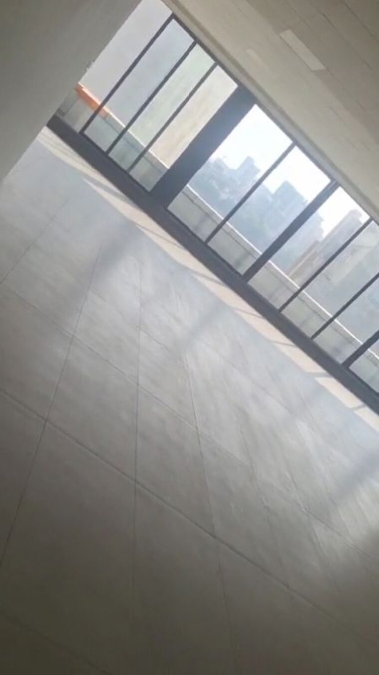 Common Area, rodium-x-cube Commercial Office Space 2000 Sq.Ft. In Andheri West Mumbai 9969847