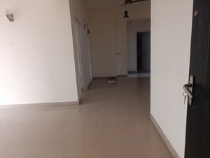 Room in 3 BHK Apartment at Amrapali Heartbeat City, Sector 107 – for Rent