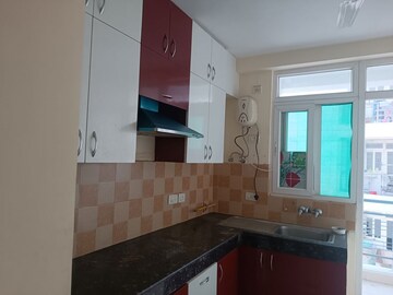 Kitchen in 3.5 BHK Apartment at Amrapali Heartbeat City, Sector 107 – for Rent