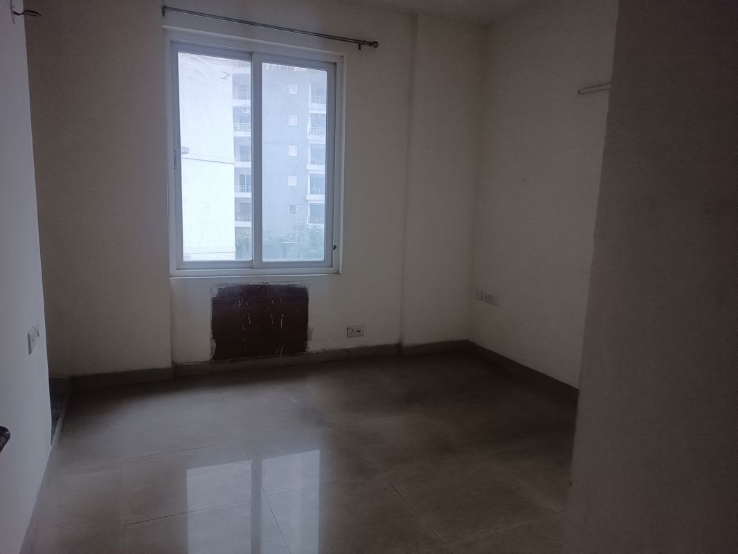 4 BHK + Pooja Room,Servant Room Apartment For Rent in Amrapali Heartbeat City
