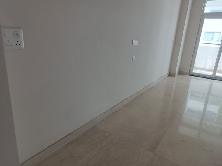 Room, sunworld-vanalika 4 Bedroom 3400 Sq.Ft. Apartment In Sector 107 Noida 9969861