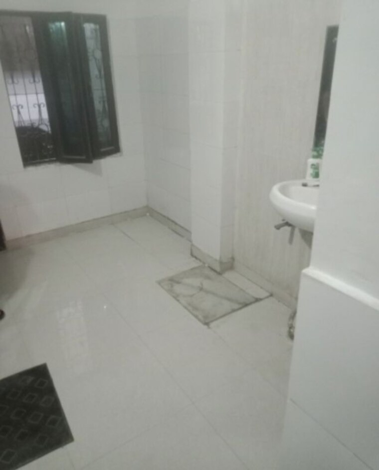 Room, vikas nagar 1 Bedroom 900 Sq.Ft. Villa In Vikas Nagar Lucknow 9969865