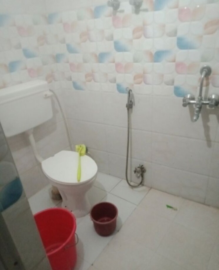 Bathroom, vikas nagar 1 Bedroom 900 Sq.Ft. Villa In Vikas Nagar Lucknow 9969865