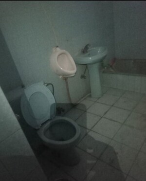 Bathroom in 2 BHK Villa at Aliganj – for Rent