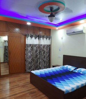 1 RK Villa For Rent in Aliganj