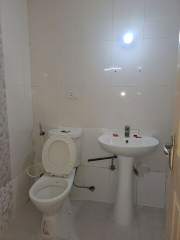 Bathroom in 2 BHK Builder Floor at The Nest Noida, Sector 31 – for Rent