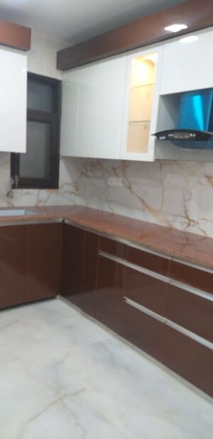 Kitchen in 1 BHK Builder Floor at Indrapuram – for Sale