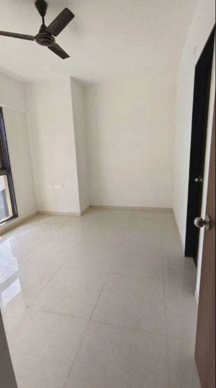 Room, runwal-eirene 1 Bedroom 422 Sq.Ft. Apartment In Balkum Pada Thane 9969925