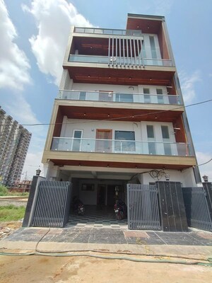 3 BHK Builder Floor For Sale in Rise Organic Homes, Mahurali