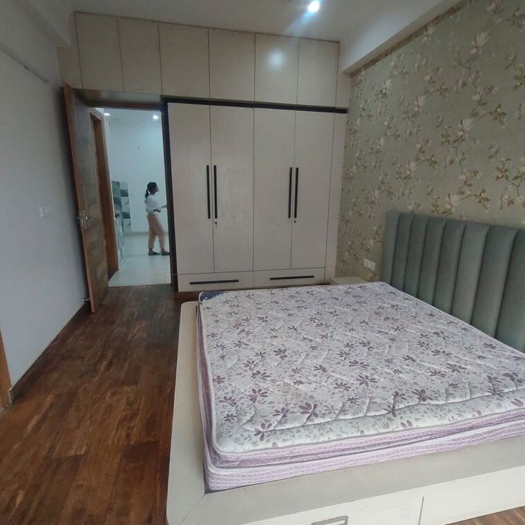 Bedroom, sector 63a 2.5 Bedroom 1200 Sq.Ft. Builder Floor In Sector 63a Noida 9969951