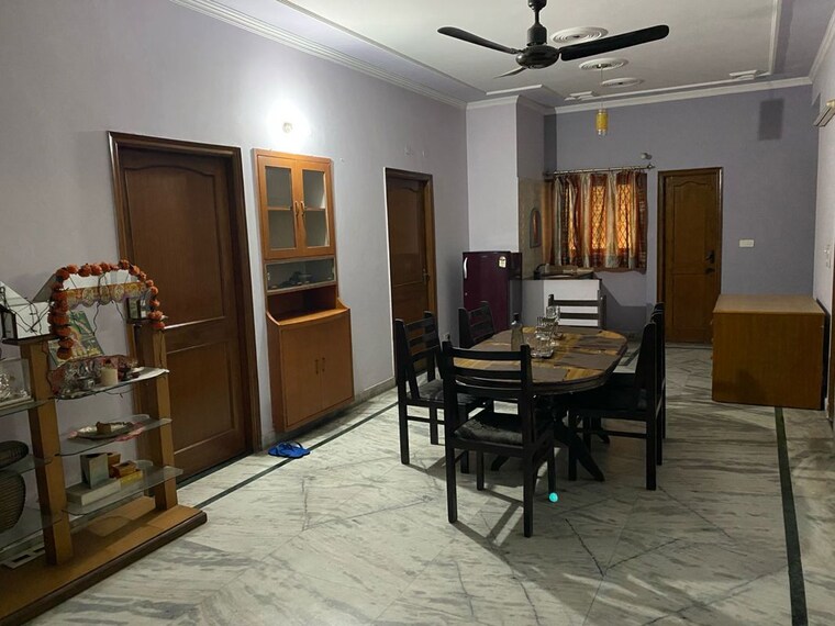 Gym, rwa-apartments-sector-41 2 Bedroom 950 Sq.Ft. Villa In Sector 41 Noida 9969954