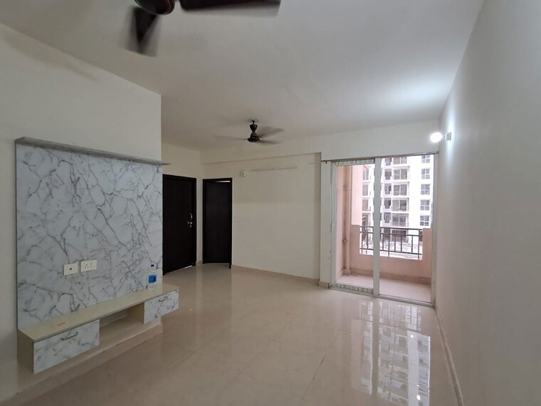 Room, signature-global-proxima-phase-2 2 Bedroom 685 Sq.Ft. Apartment In Sector 89 Gurgaon 9969961