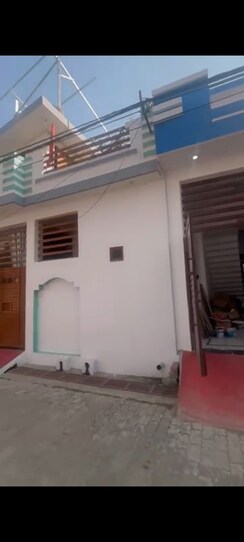 3 BHK + Pooja Room Independent House For Sale in Budheshwar