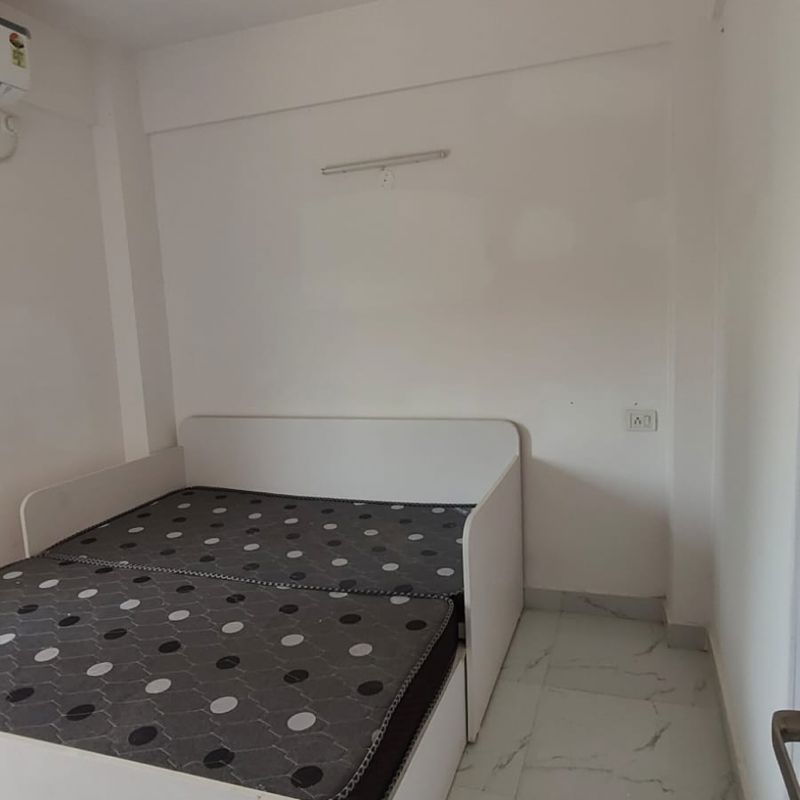 1 BHK Apartment For Rent in Pivotal Paradise
