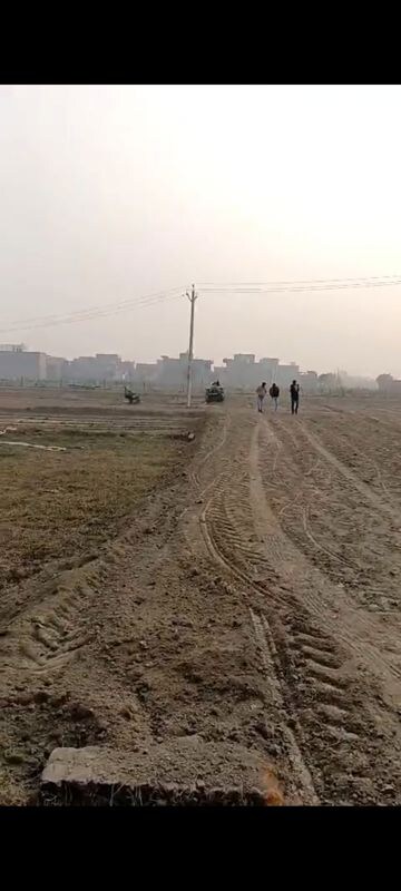 Plot Area in  Plot at Agra Expressway – for Sale