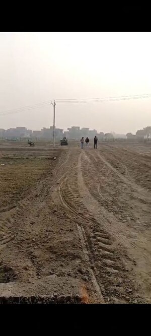  Plot For Sale in Agra Expressway
