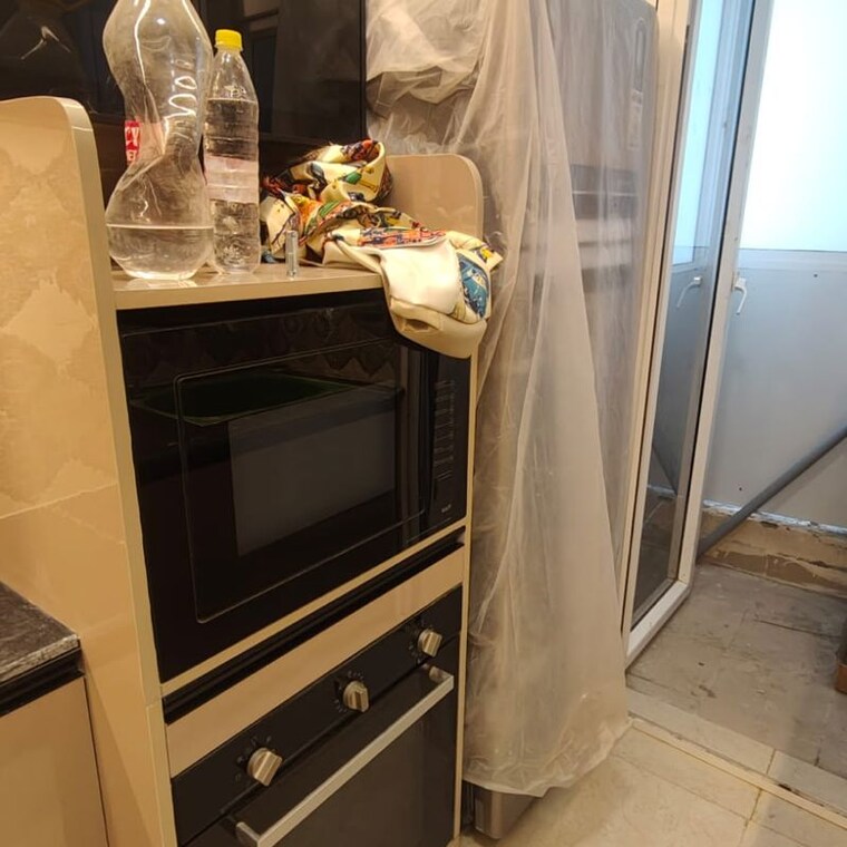 Balcony, signature-global-prime-phase-2 2.5 Bedroom 1200 Sq.Ft. Apartment In Sector 63a Gurgaon 9970011