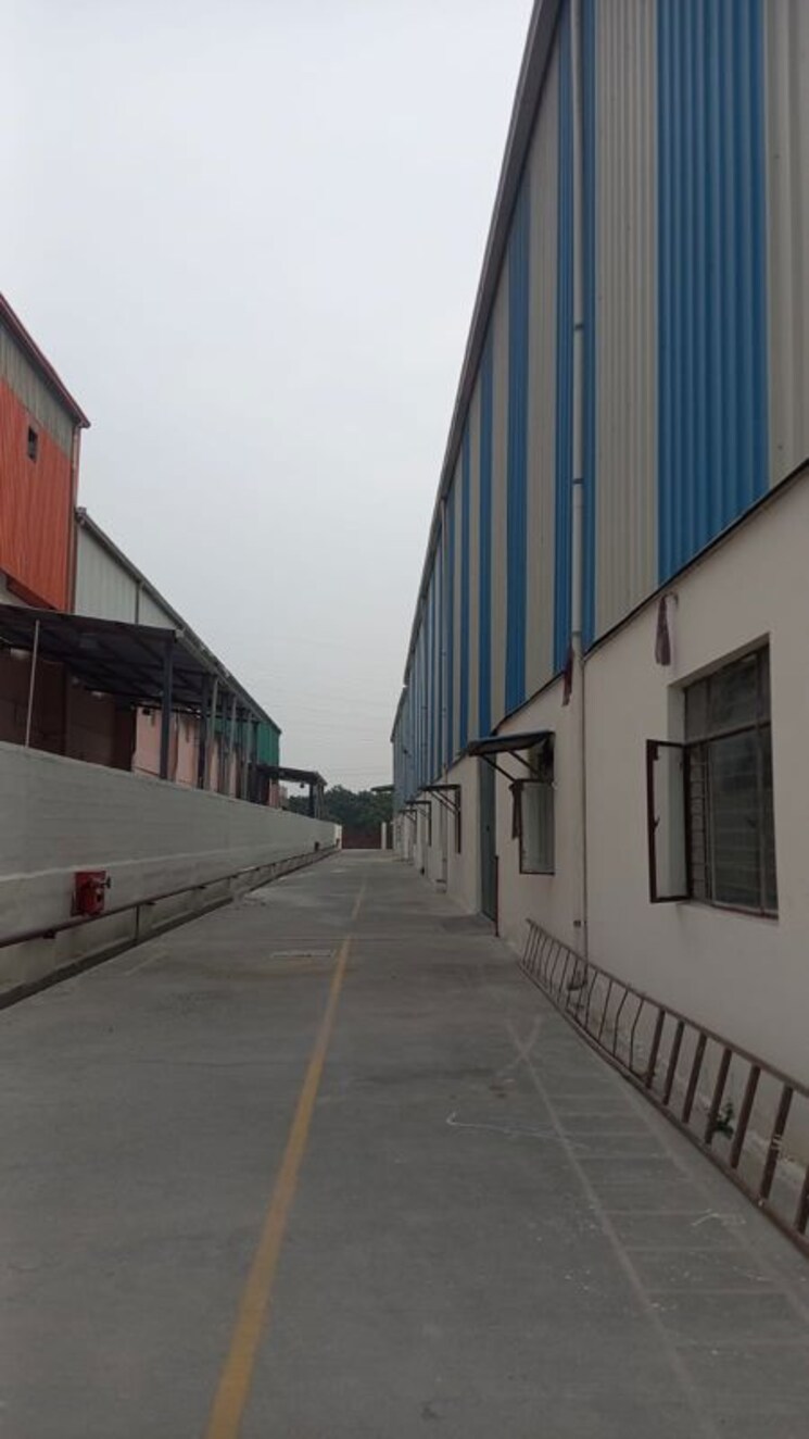 Exterior View, pinnacle-tower-sector-62 Commercial Office Space 1700 Sq.Ft. In Sector 62 Noida 9970067