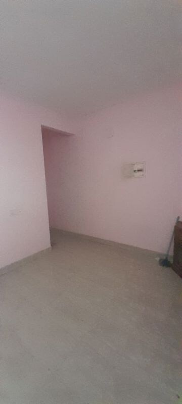 Room in 2 BHK Apartment at Signature Global Solera 2, Sector 107 – for Rent