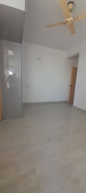 Room in 2 BHK Apartment at Signature Global Solera 2, Sector 107 – for Rent
