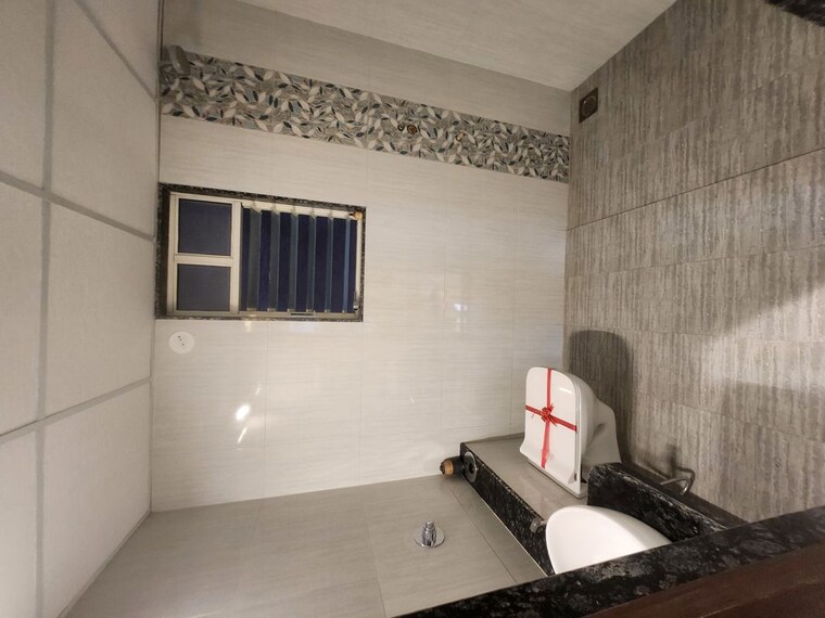 Attached Bathroom, salarpuria-h-and-m-royal 2 Bedroom 1115 Sq.Ft. Apartment In Kondhwa Pune 9970145