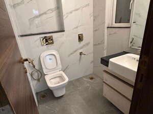 Bathroom in 3 BHK Apartment at Smart World Orchard, Sector 61 – for Rent