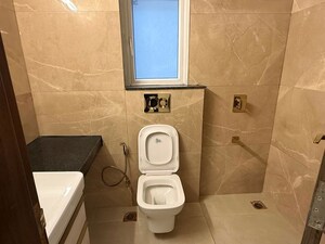 Bathroom in 3 BHK Apartment at Smart World Orchard, Sector 61 – for Rent