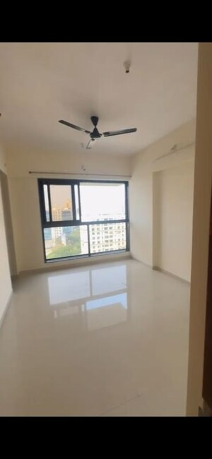 Room in 3 BHK Apartment at Chandak Stella, Goregaon West – for Sale