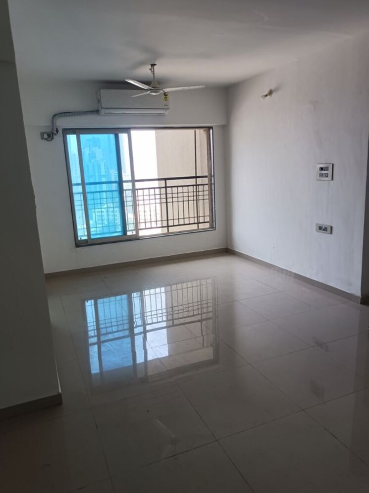 Room, sugee-sadan 3 Bedroom 1374 Sq.Ft. Apartment In Dadar West Mumbai 9970186