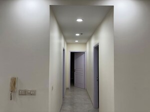 Building Lobby in 3 BHK Apartment at Unitech Uniworld Gardens, Sector 47 – for Rent