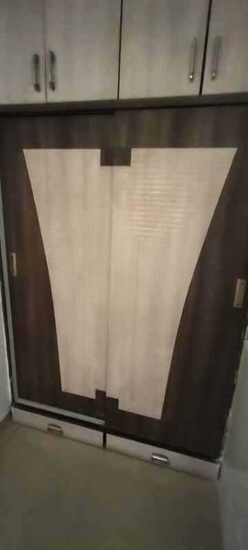 Furnished Amenities in 2 BHK Apartment at Satellite – for Rent