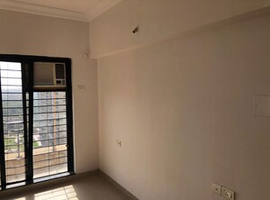  2 BHK Apartment at K Raheja Interface Heights, Malad West – for Sale