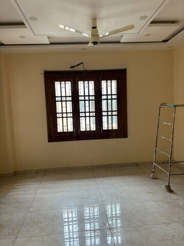 Room in 2.5 BHK Independent House at Durga Greens, Sultanpur Road – for Rent