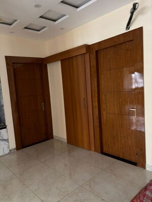 Room in 2.5 BHK Independent House at Durga Greens, Sultanpur Road – for Rent