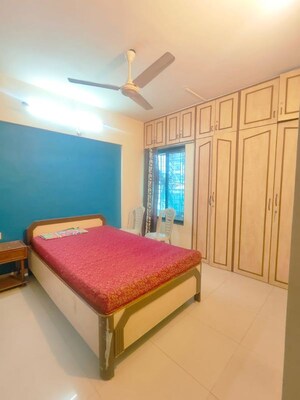 Bedroom in 2 BHK Apartment at Windsor Garden Enclave, Vasant Vihar – for Rent