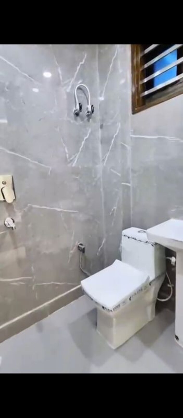 Master Bedroom, dwarka mor 3 Bedroom 85 Sq.Yd. Builder Floor In Dwarka Mor Delhi 9970276