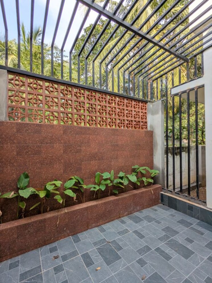 Balcony, pottore 3 Bedroom 1600 Sq.Ft. Independent House In Pottore Thrissur 9970273