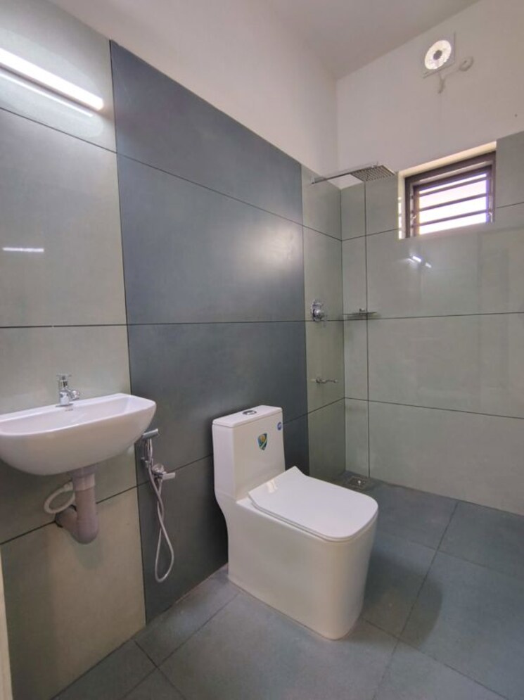 Bathroom, pottore 3 Bedroom 1600 Sq.Ft. Independent House In Pottore Thrissur 9970273