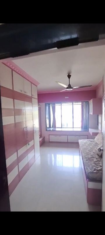 Bedroom in 3 BHK Apartment at Malad East – for Rent