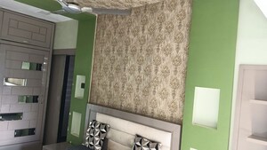 Furnished Amenities in 3 BHK Apartment at Malad East – for Rent