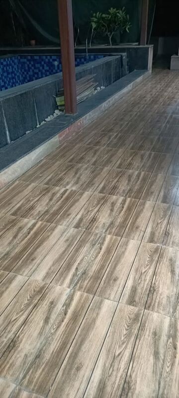 Balcony in 3 BHK Builder Floor at Puri Anand Villas Phase II, Sector 81 – for Rent