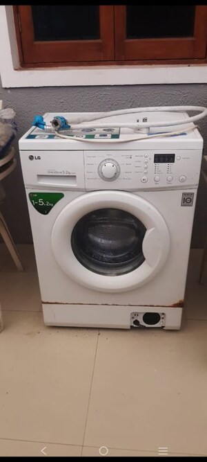 Master Bedroom in 2 BHK Apartment at JP Iscon Flower, Bopal – for Rent