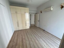 3 BHK + Servant Room Apartment For Sale in DLF The Ultima