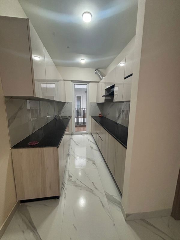 3.5 BHK + Study Room,Basement Builder Floor For Sale in Smart World Gems