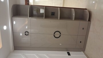 Furnished Amenities in 3 BHK Builder Floor at BPTP District 3, Sector 85 – for Sale