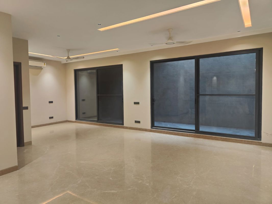 4 BHK Apartment For Sale in VVIP Mangal