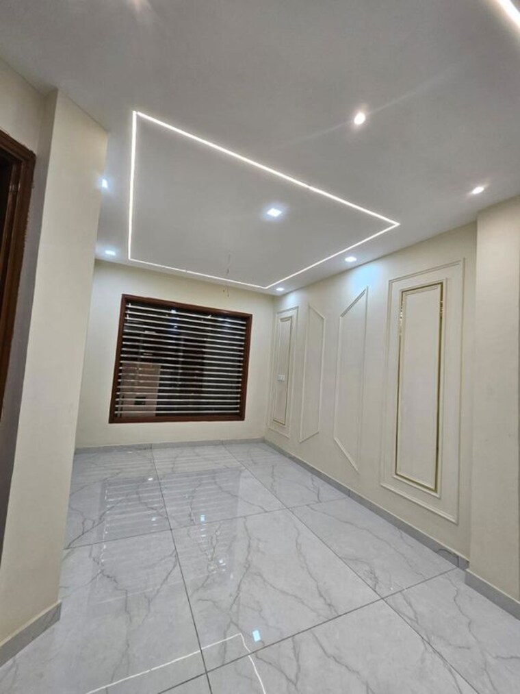 Room, sector 125 4 Bedroom 180 Sq.Yd. Independent House In Sector 125 Mohali 9970497